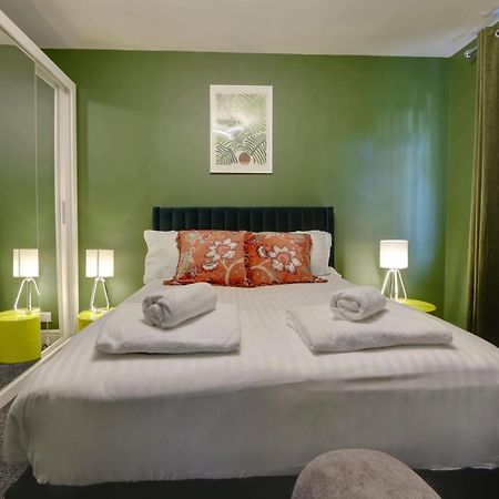 שפילד #Upmarket, Exceptional 4 Bed House, With Free Parking, Close To Amenities And Supermarkets מראה חיצוני תמונה