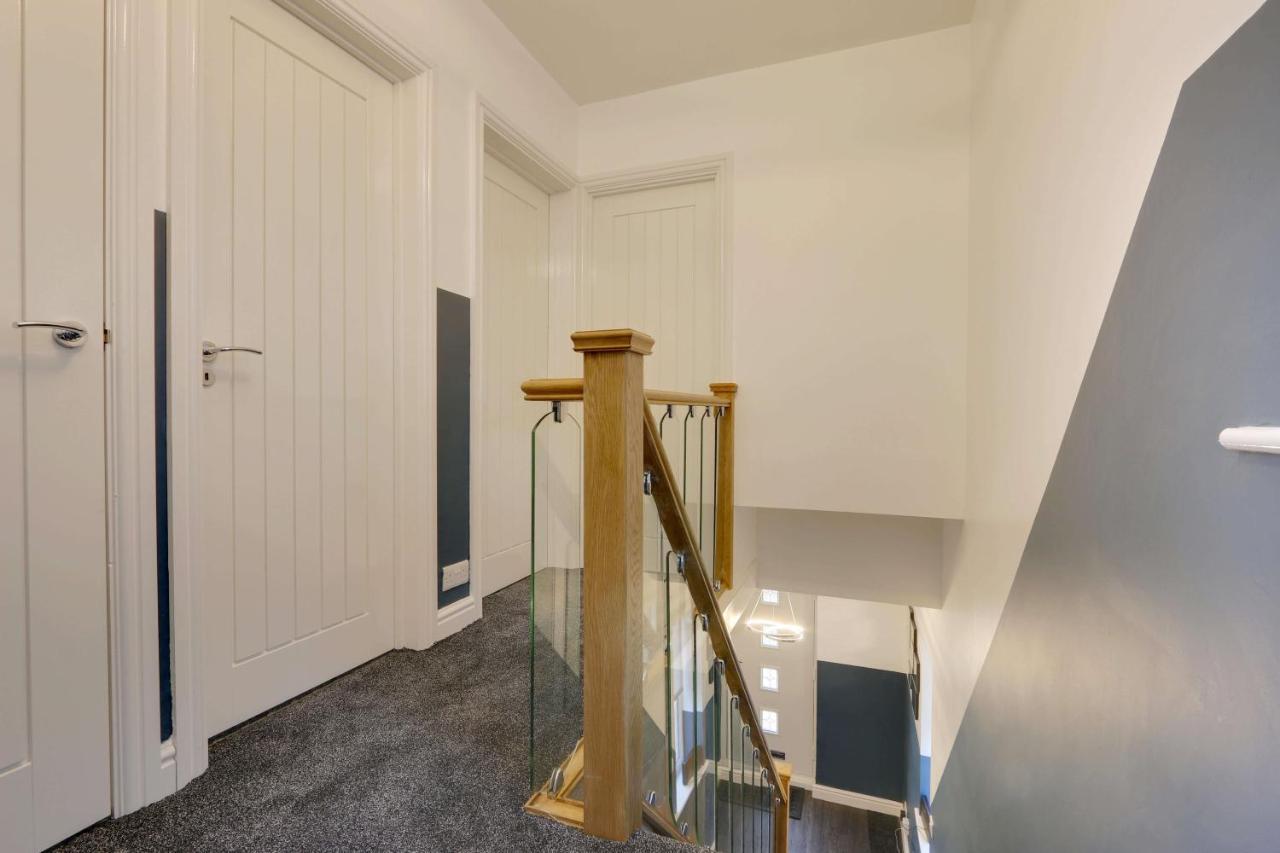 שפילד #Upmarket, Exceptional 4 Bed House, With Free Parking, Close To Amenities And Supermarkets מראה חיצוני תמונה